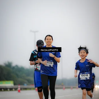 Runner Photo 7442128