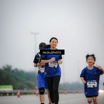 Runner Photo 7442137