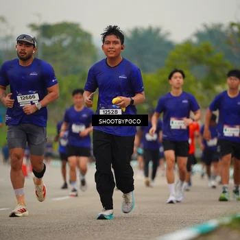 Runner Photo 7442139