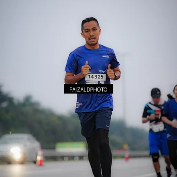 Runner Photo 7442143