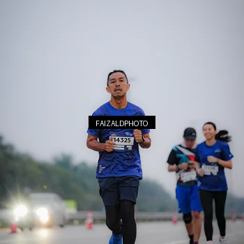 Runner Photo 7442147