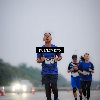 Runner Photo 7442151