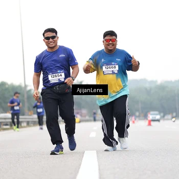 Runner Photo 7442156