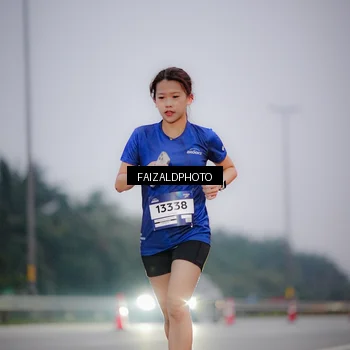 Runner Photo 7442157