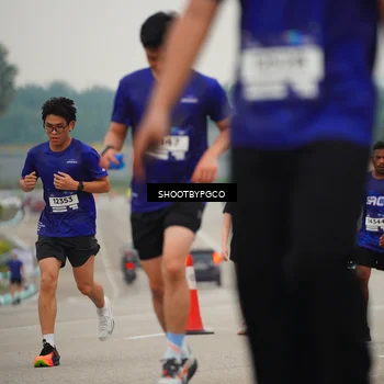 Runner Photo 7442200