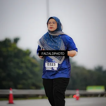 Runner Photo 7442210