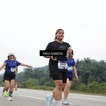 Runner Photo 7442224