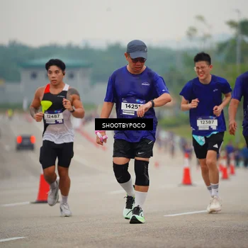 Runner Photo 7442265