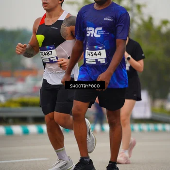 Runner Photo 7442272