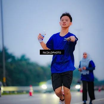 Runner Photo 7442298
