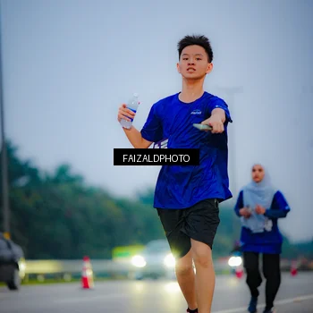 Runner Photo 7442304