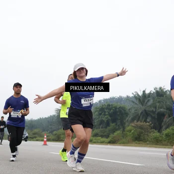 Runner Photo 7442306