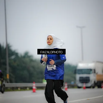 Runner Photo 7442307