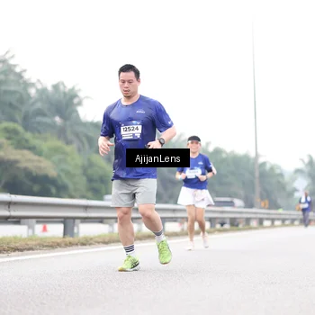 Runner Photo 7442311