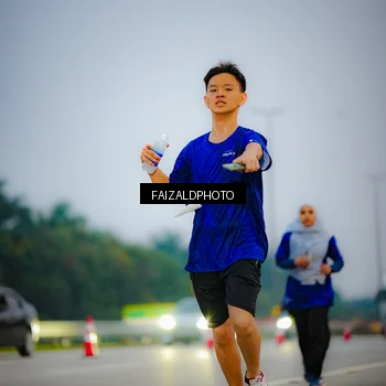 Runner Photo 7442312