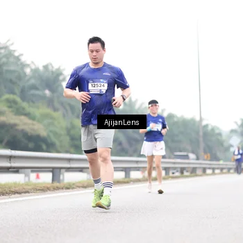 Runner Photo 7442332