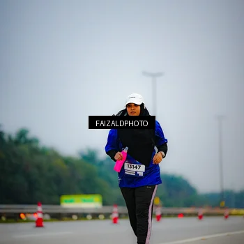 Runner Photo 7442359