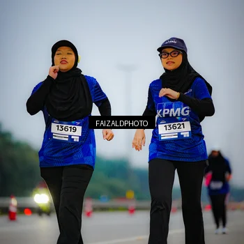 Runner Photo 7442375