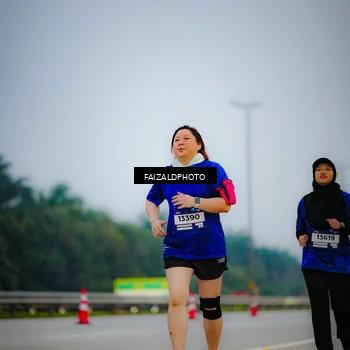 Runner Photo 7442435