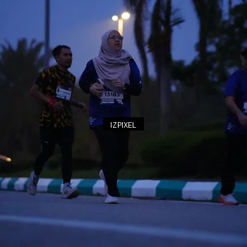 Runner Photo 7442451