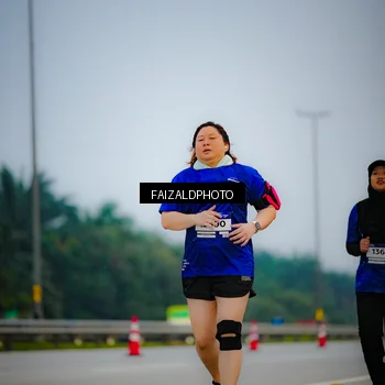 Runner Photo 7442464