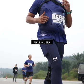 Runner Photo 7442474
