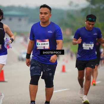 Runner Photo 7442484