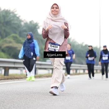 Runner Photo 7442496