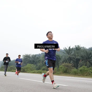 Runner Photo 7442504