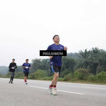 Runner Photo 7442509