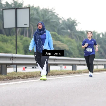 Runner Photo 7442510