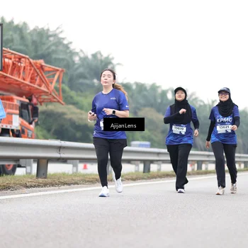Runner Photo 7442521