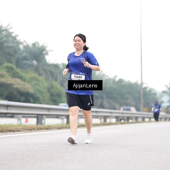 Runner Photo 7442575