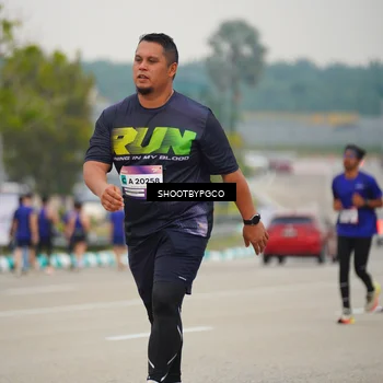 Runner Photo 7442608