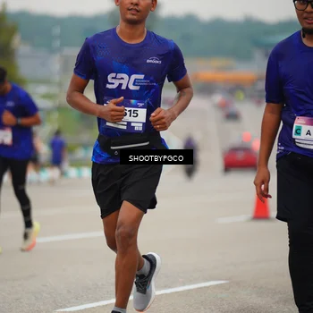 Runner Photo 7442671
