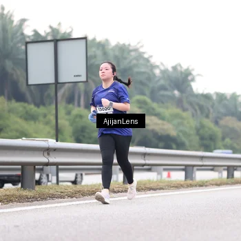 Runner Photo 7442672