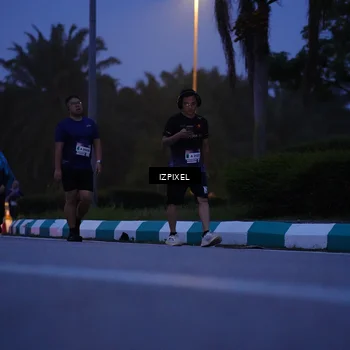 Runner Photo 7442691