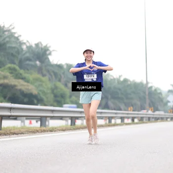 Runner Photo 7442702
