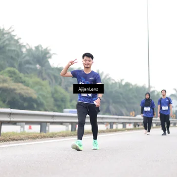Runner Photo 7442745