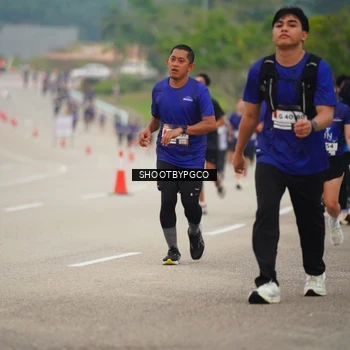 Runner Photo 7442769