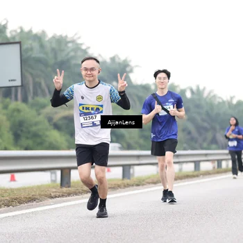 Runner Photo 7442810