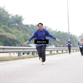 Runner Photo 7442819