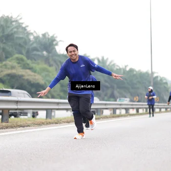 Runner Photo 7442833