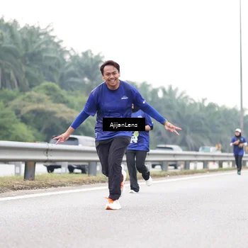 Runner Photo 7442840