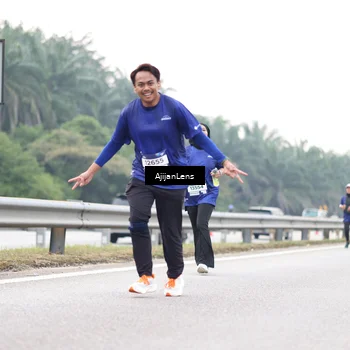Runner Photo 7442845