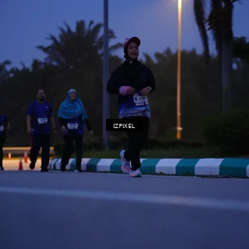 Runner Photo 7442884
