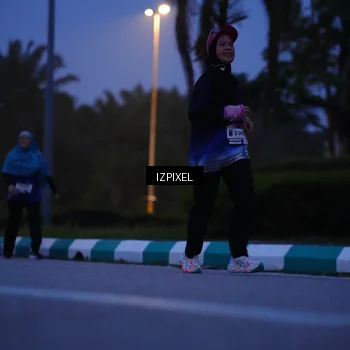 Runner Photo 7443000