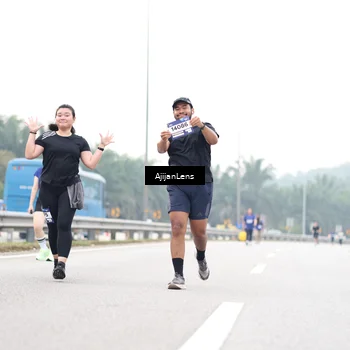 Runner Photo 7443015