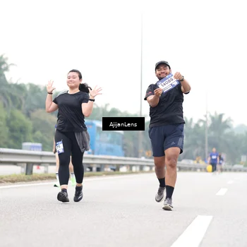 Runner Photo 7443021