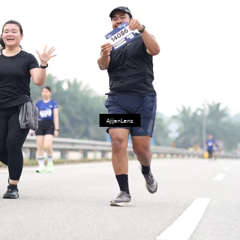 Runner Photo 7443033